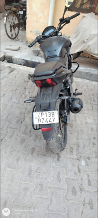 Twilight Plum Bajaj Dominar 400