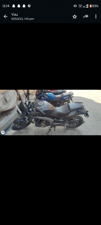 Twilight Plum Bajaj Dominar 400