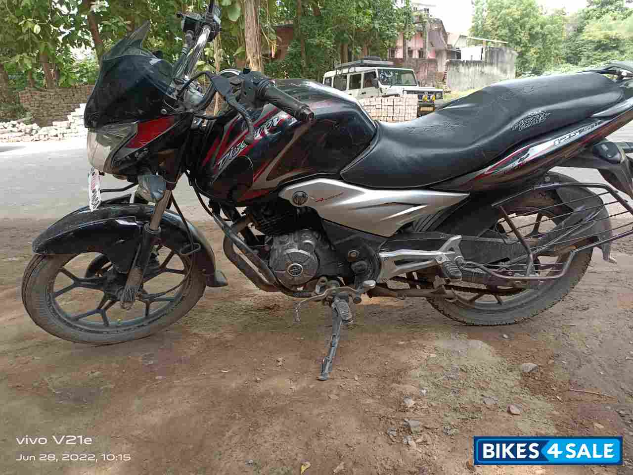 Bajaj Discover 125 ST