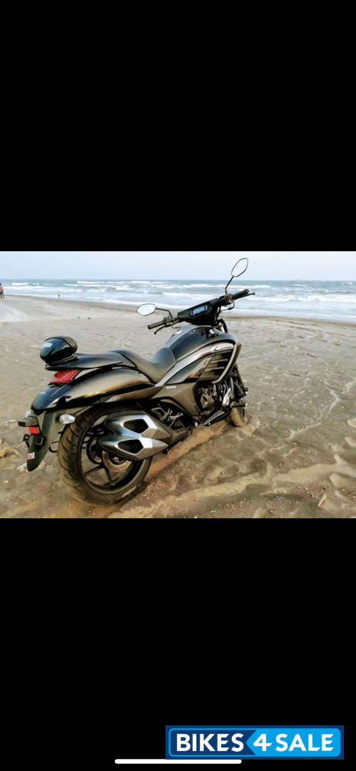 Suzuki Intruder 150 FI
