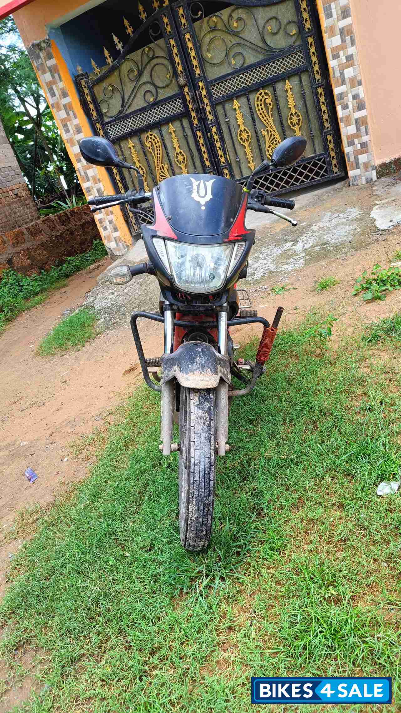 Black & Red Hero Glamour 125