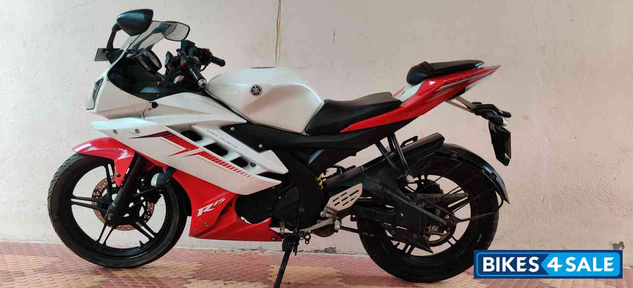 Yamaha YZF R15 V2