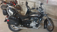 Black Bajaj Avenger Cruise 220