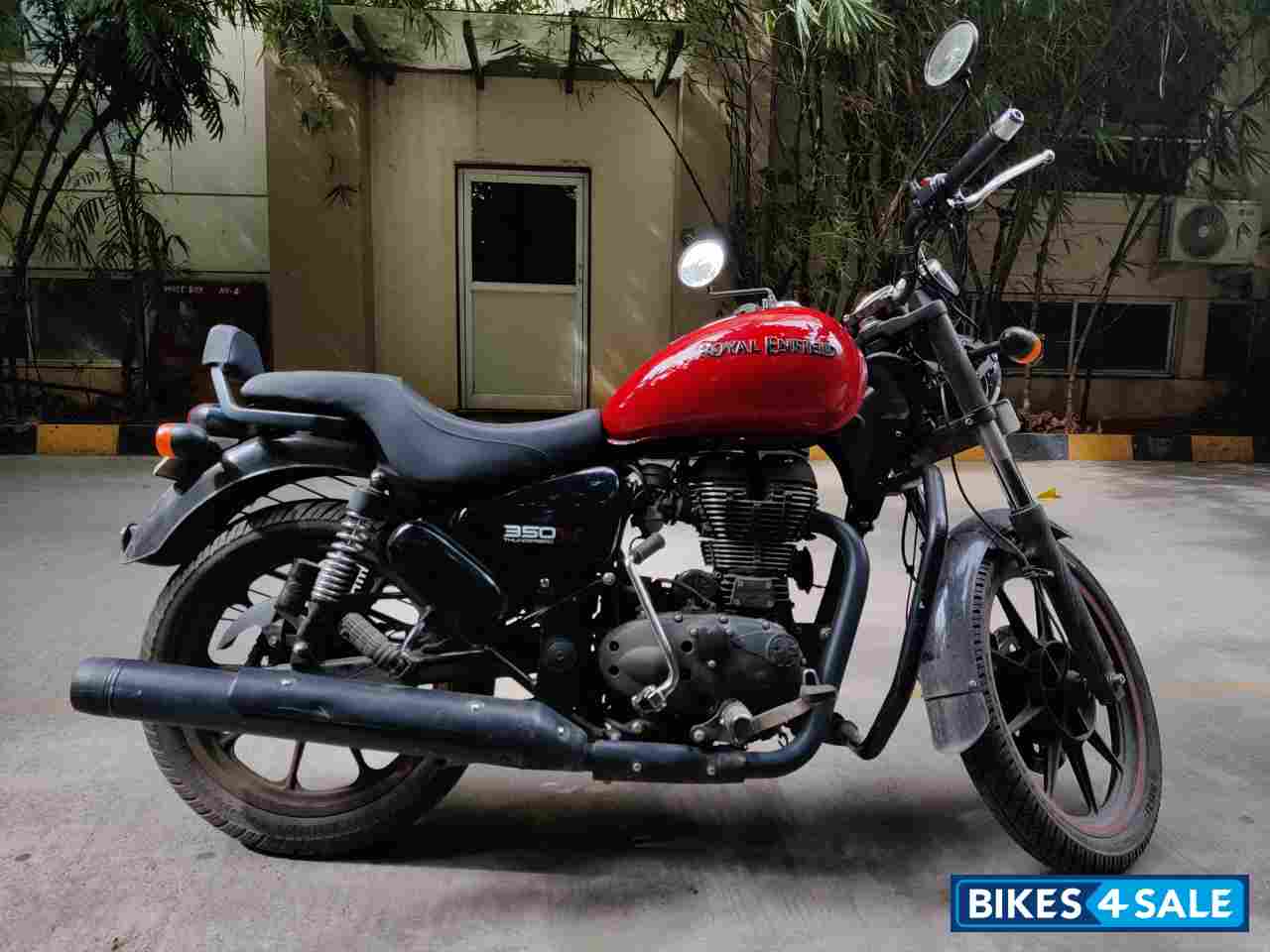 Red Royal Enfield Thunderbird X 350