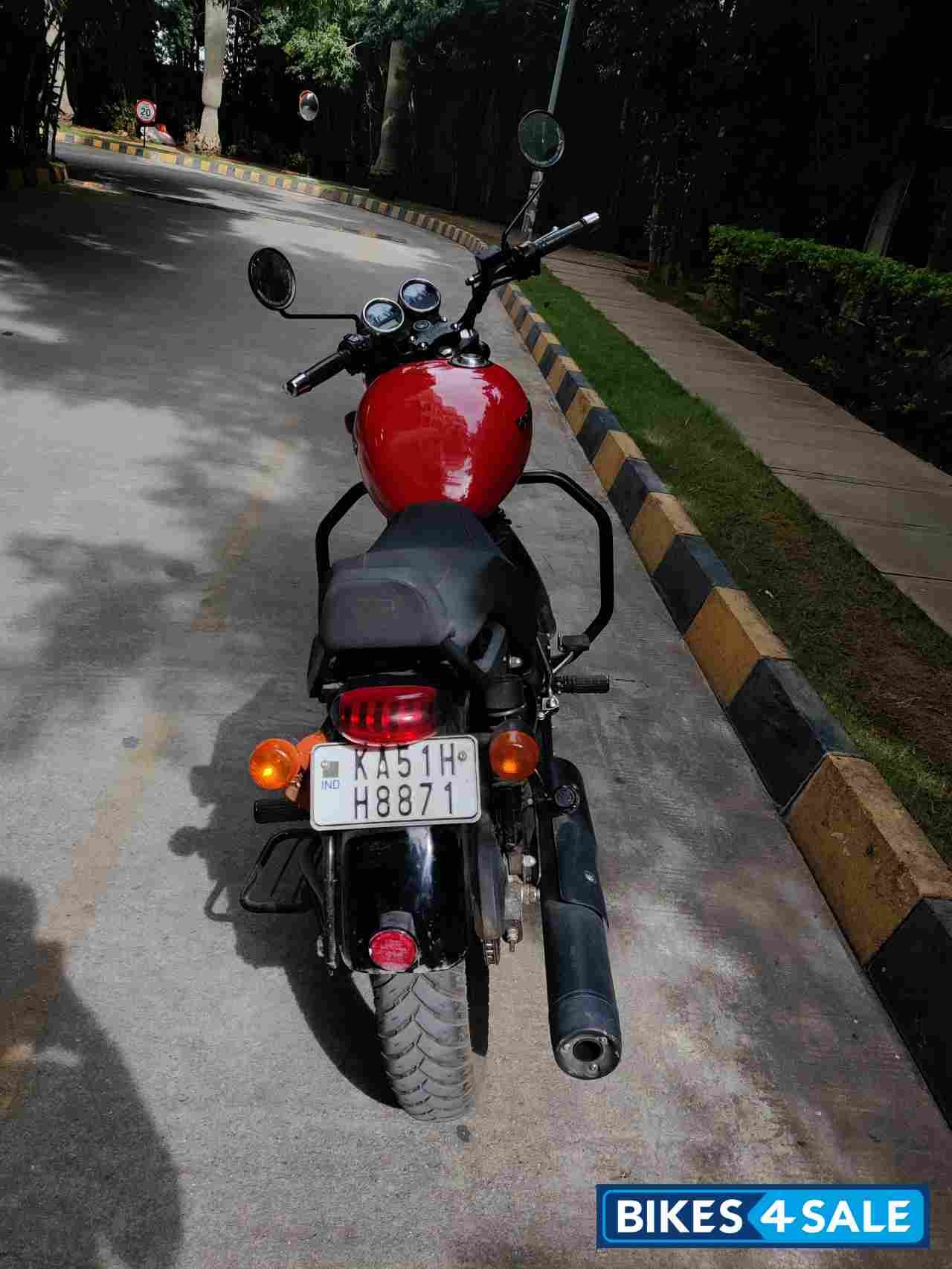 Red Royal Enfield Thunderbird X 350