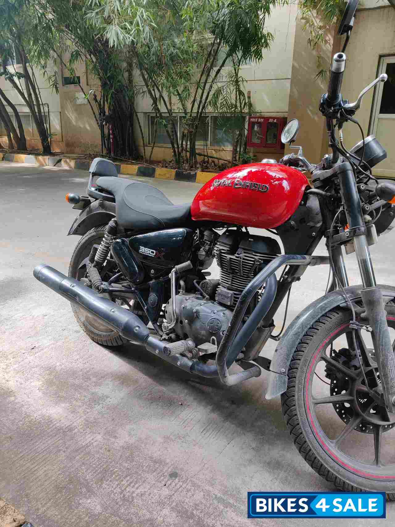 Red Royal Enfield Thunderbird X 350