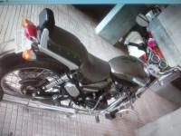 Black Royal Enfield Thunderbird 350