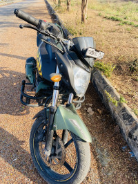 Yamaha FZ-S