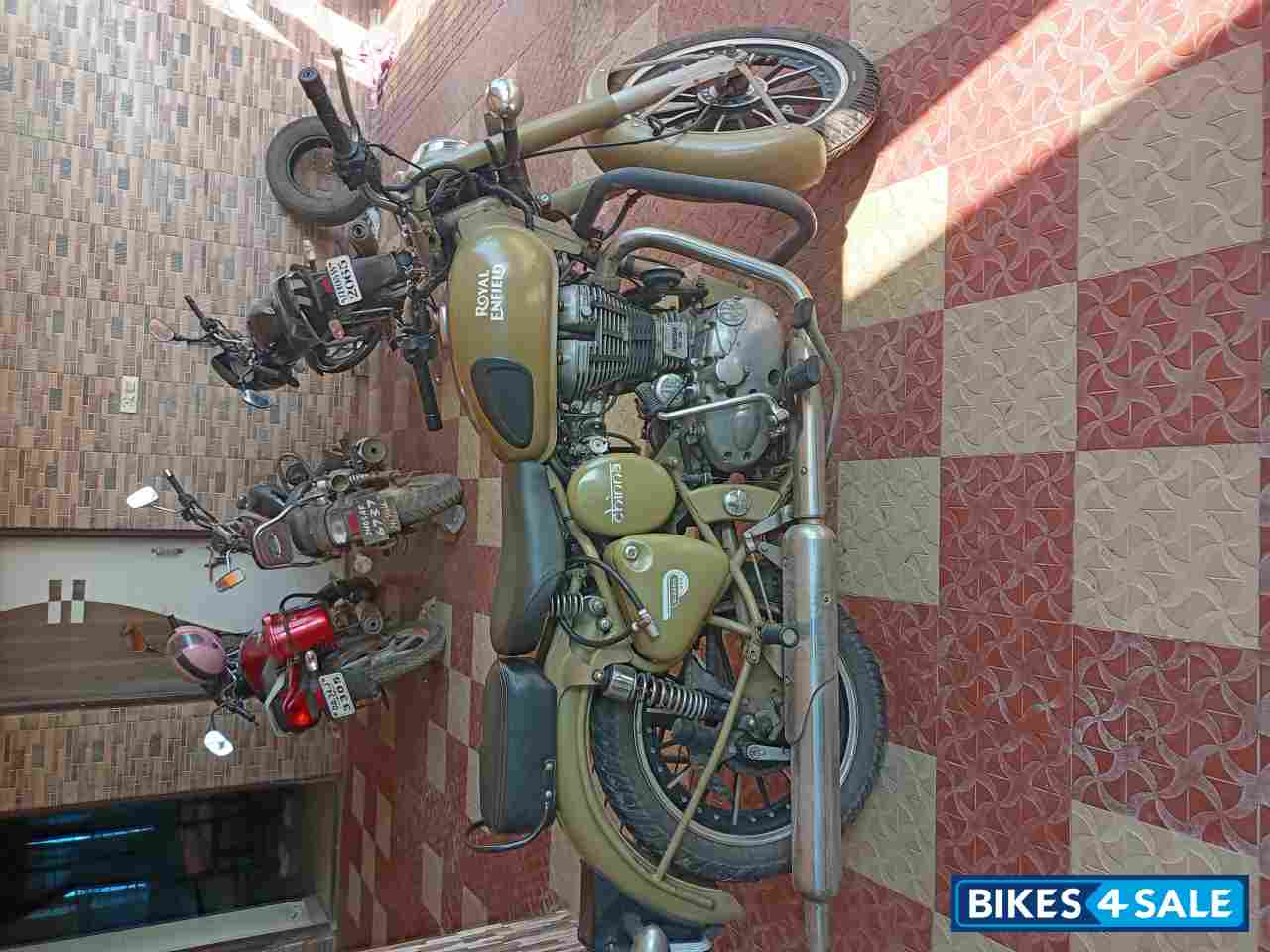 Royal Enfield Classic Desert Storm