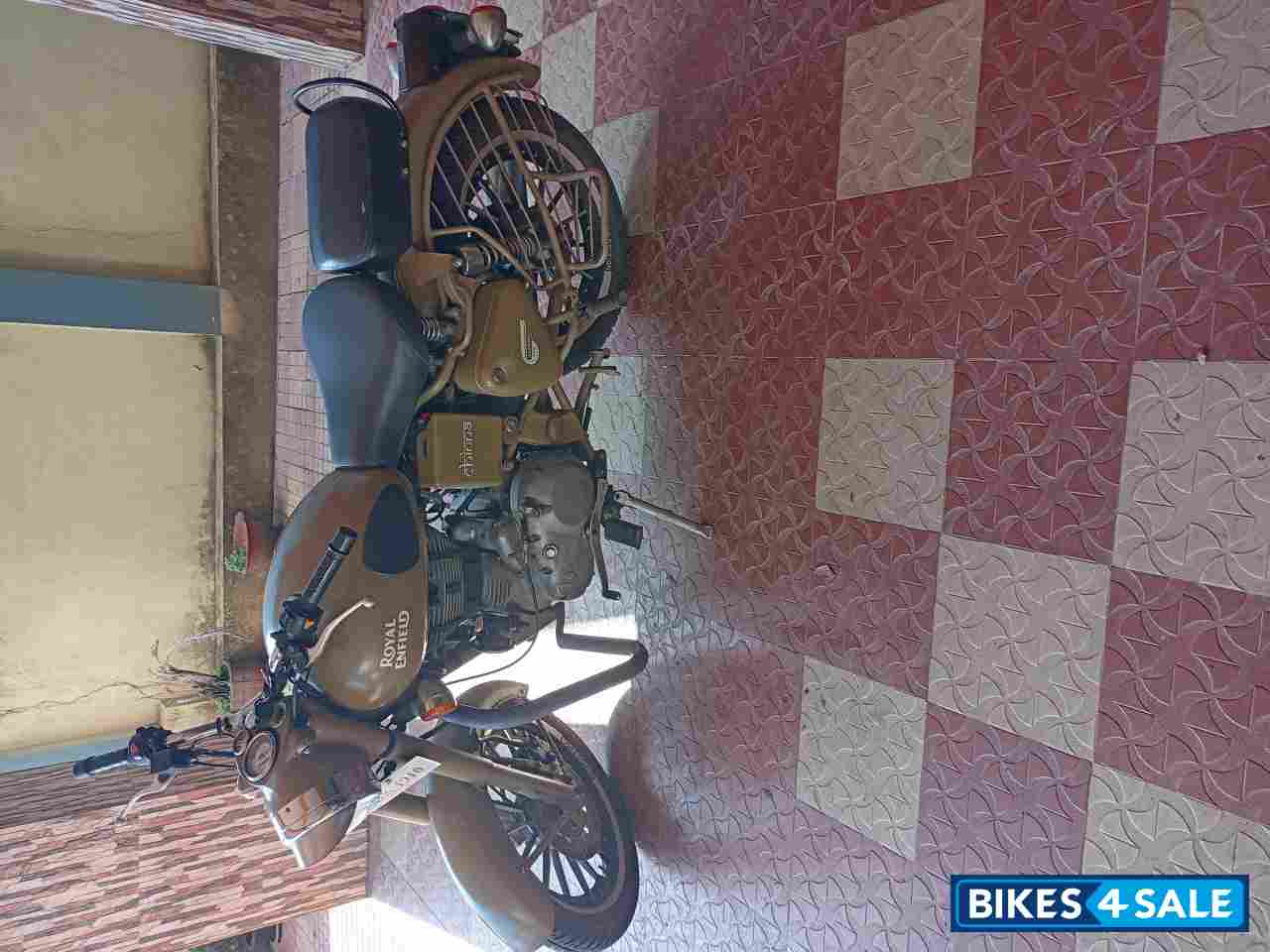 Royal Enfield Classic Desert Storm