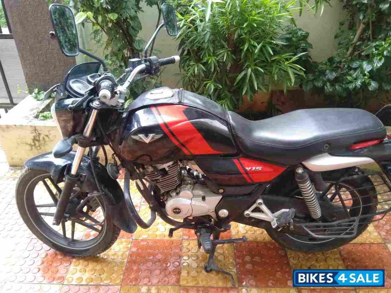 Bajaj V15 Bajaj V15