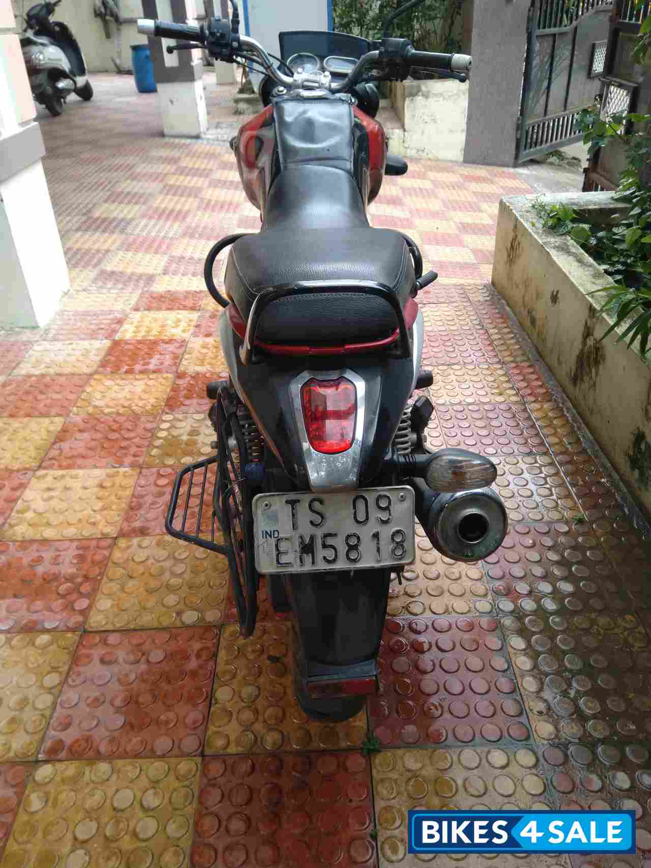 Bajaj V15 Bajaj V15