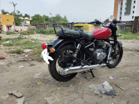 Red Royal Enfield Classic 350 BS VI