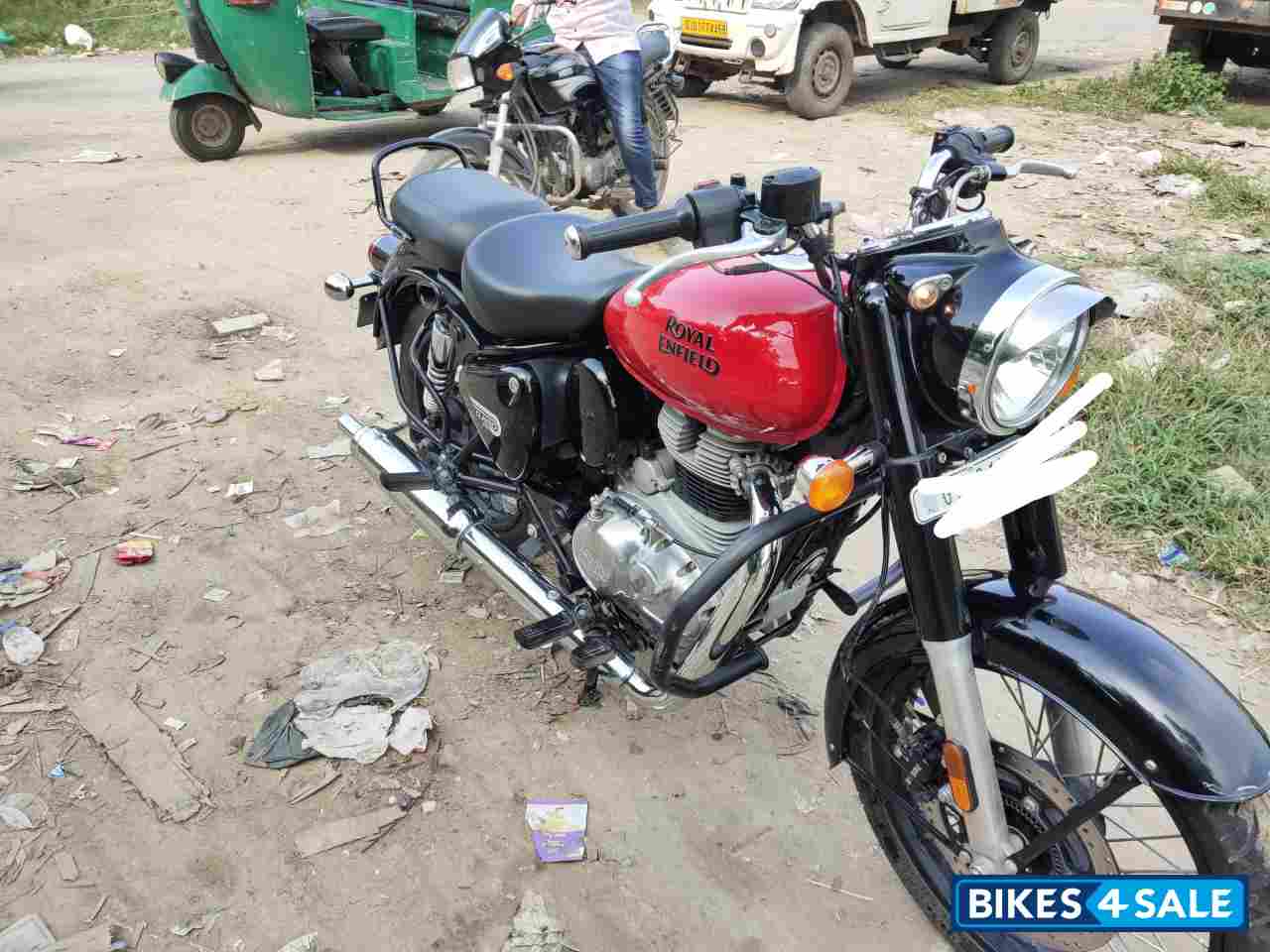 Red Royal Enfield Classic 350 BS VI