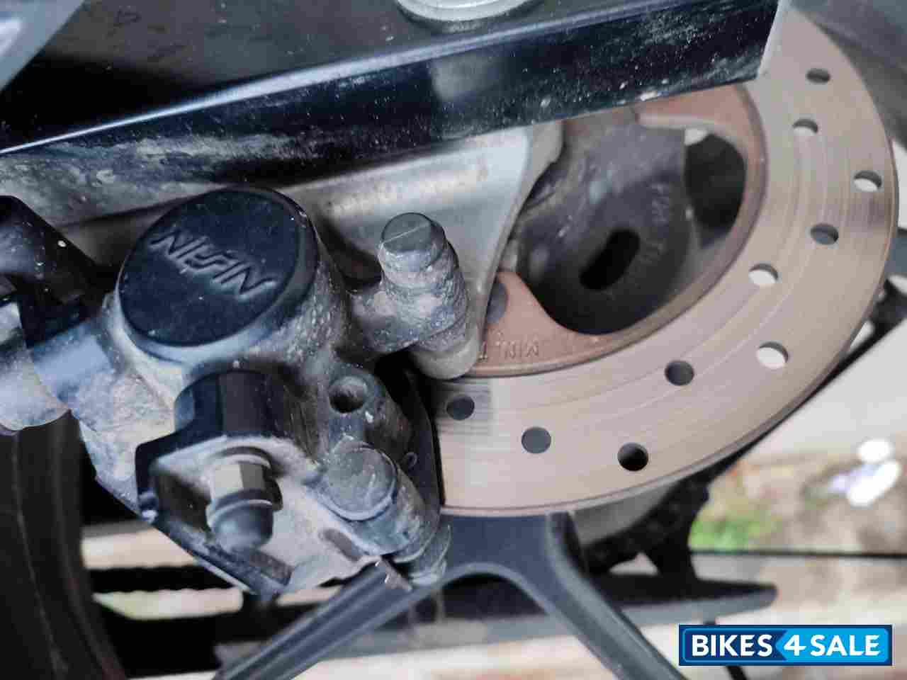 Blue Suzuki Gixxer SF