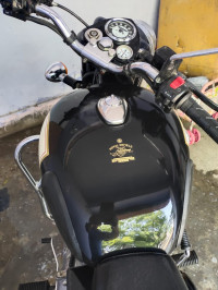 Royal Enfield Bullet Classic 350
