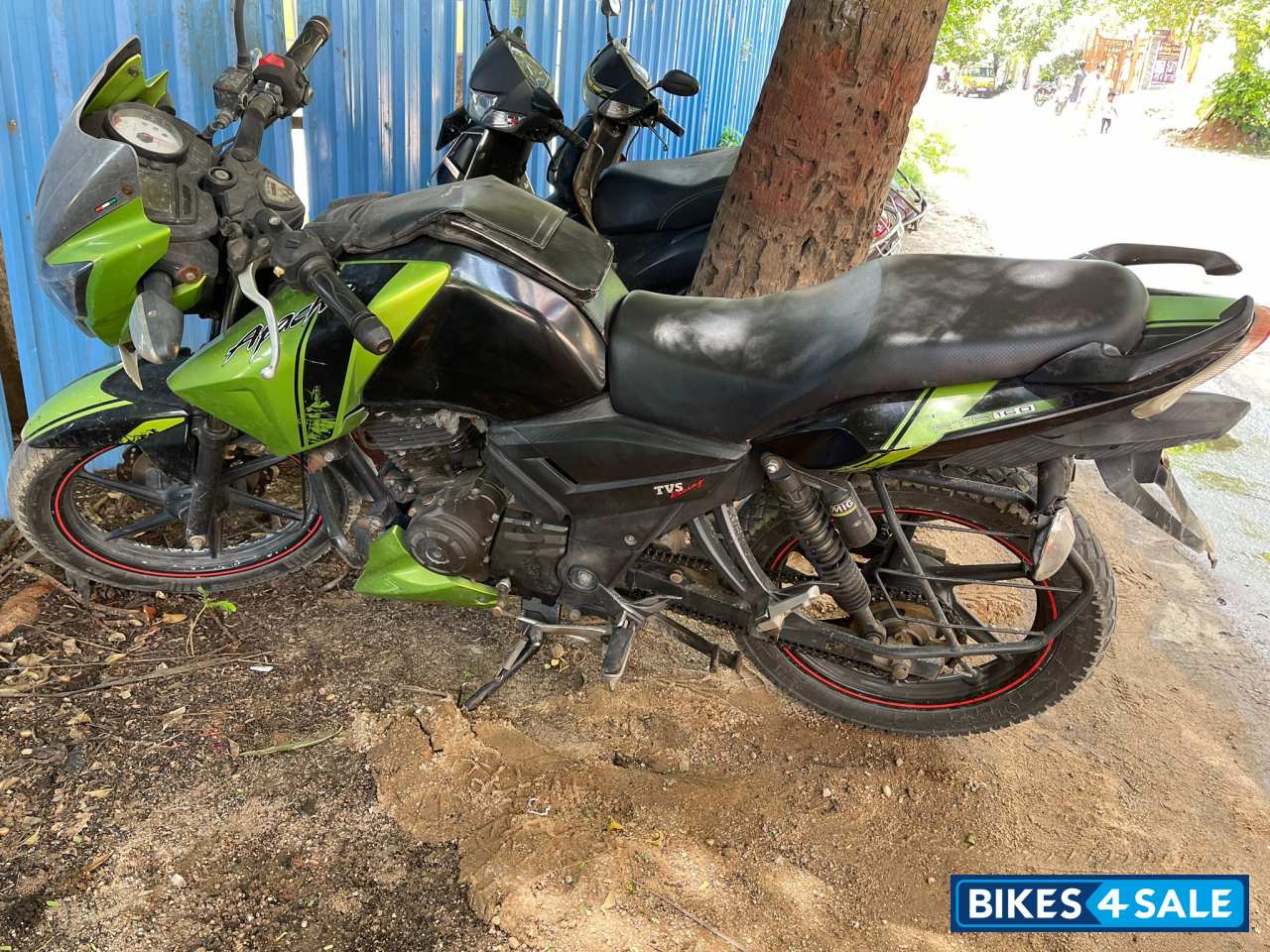 Parrot Green TVS Apache RTR 160