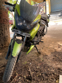 Parrot Green TVS Apache RTR 160