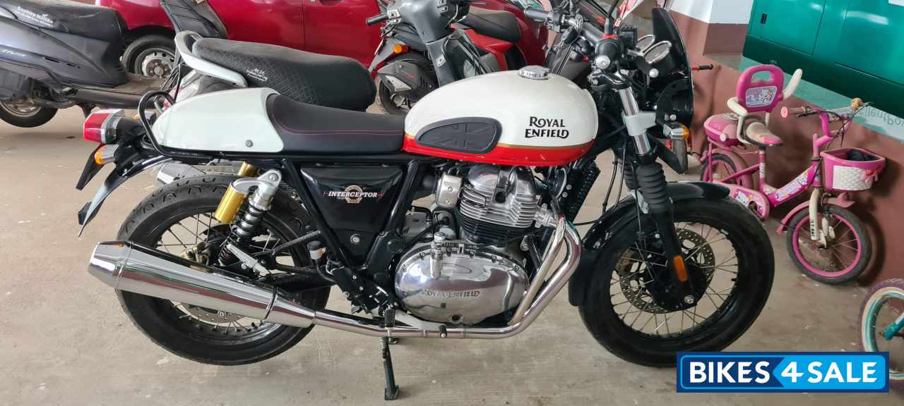 Baker Express Royal Enfield Interceptor 650 Twin