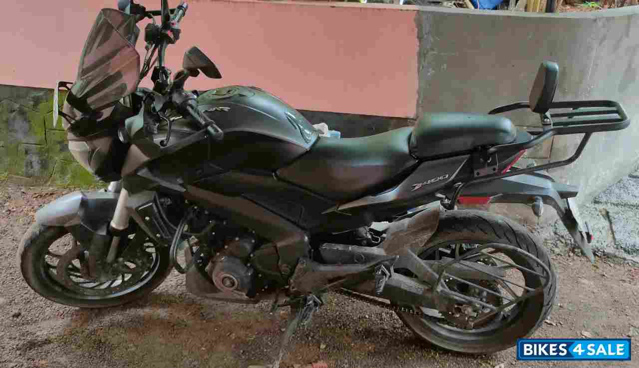 Charcol Black Bajaj Dominar 400