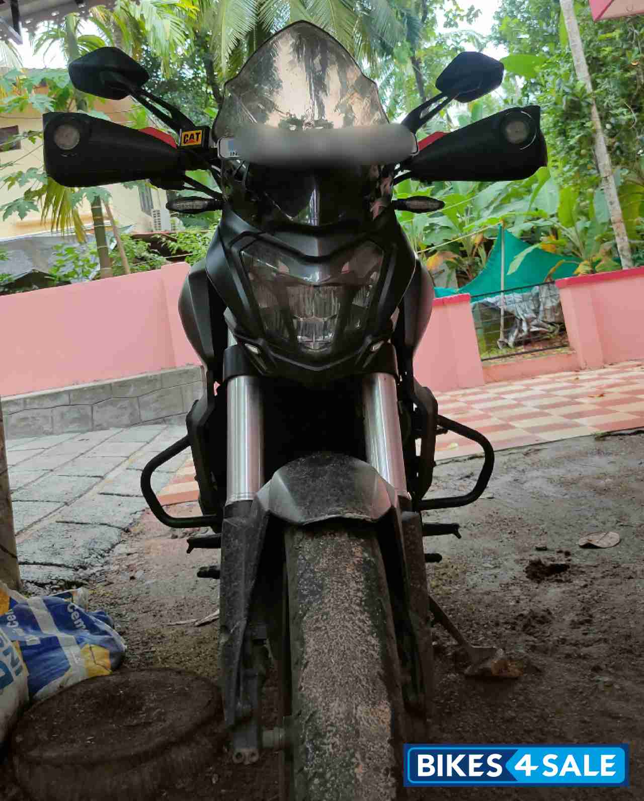 Charcol Black Bajaj Dominar 400