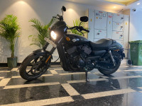 Black Harley Davidson Street 750