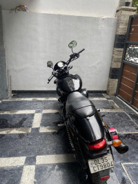 Black Harley Davidson Street 750