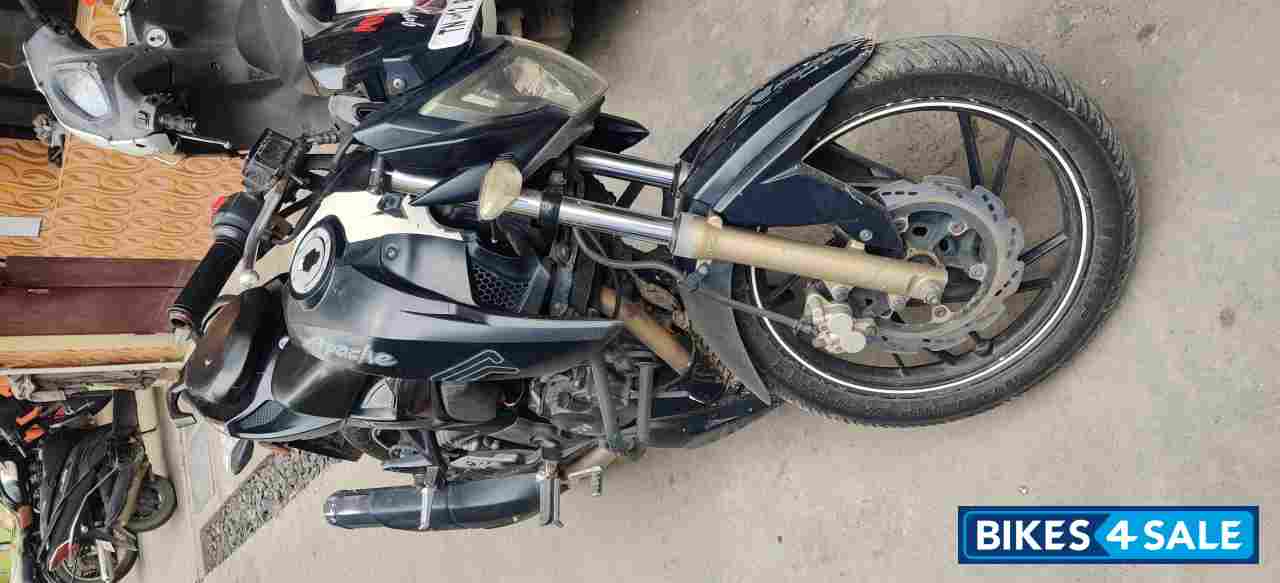 TVS Apache RTR 200 4V