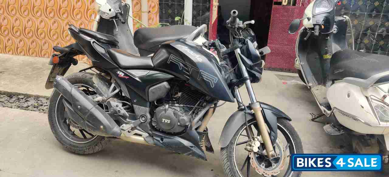 TVS Apache RTR 200 4V