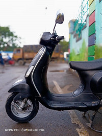 Vespa LX 125