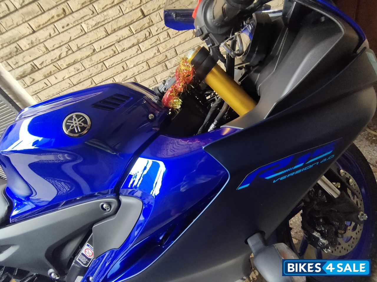 Blue Yamaha R15 V4