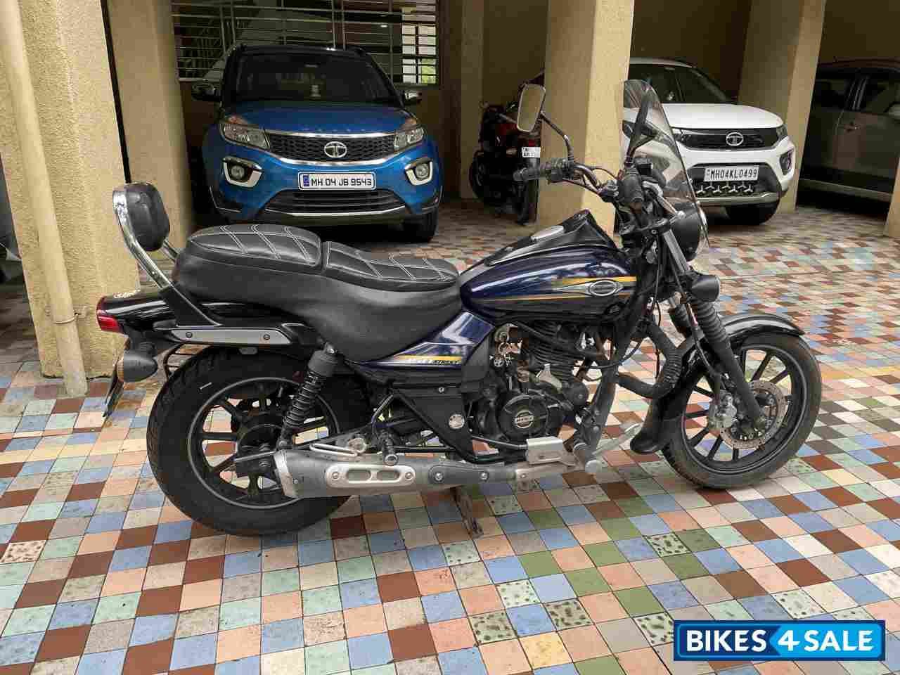 Bajaj Avenger Street 150