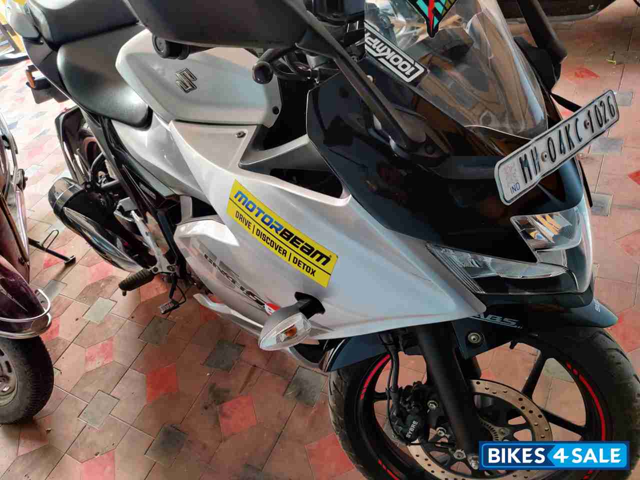 Suzuki Gixxer SF Fi 2019 new version model