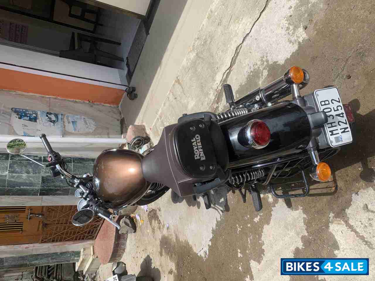 Royal Enfield Meteor 350 Supernova