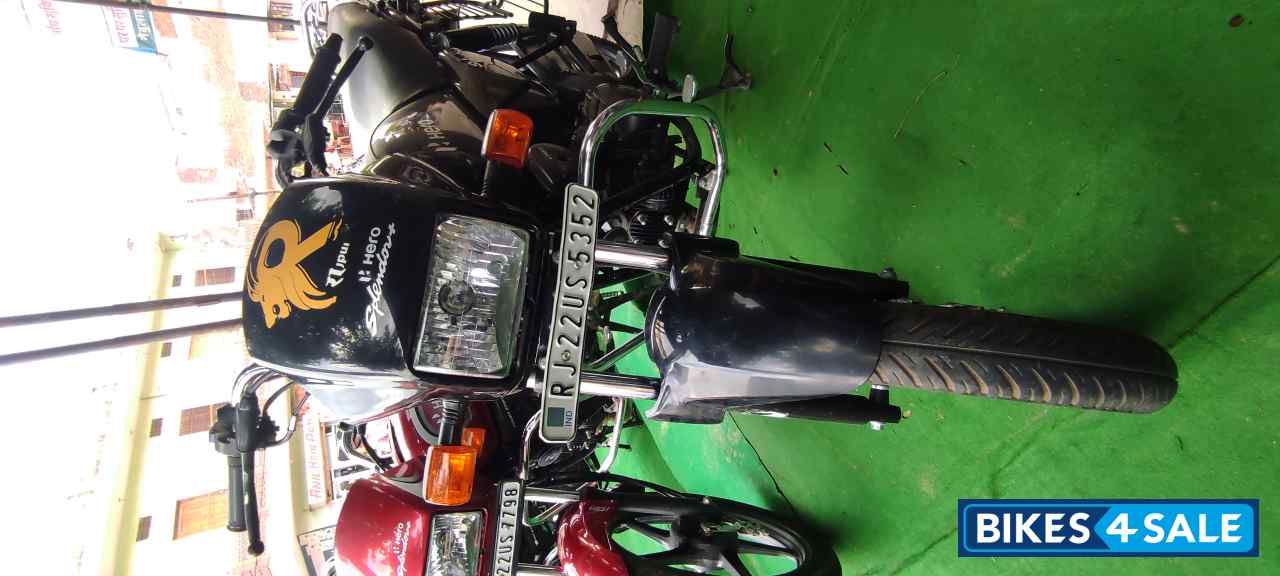 Hero Splendor Plus Black and Accent