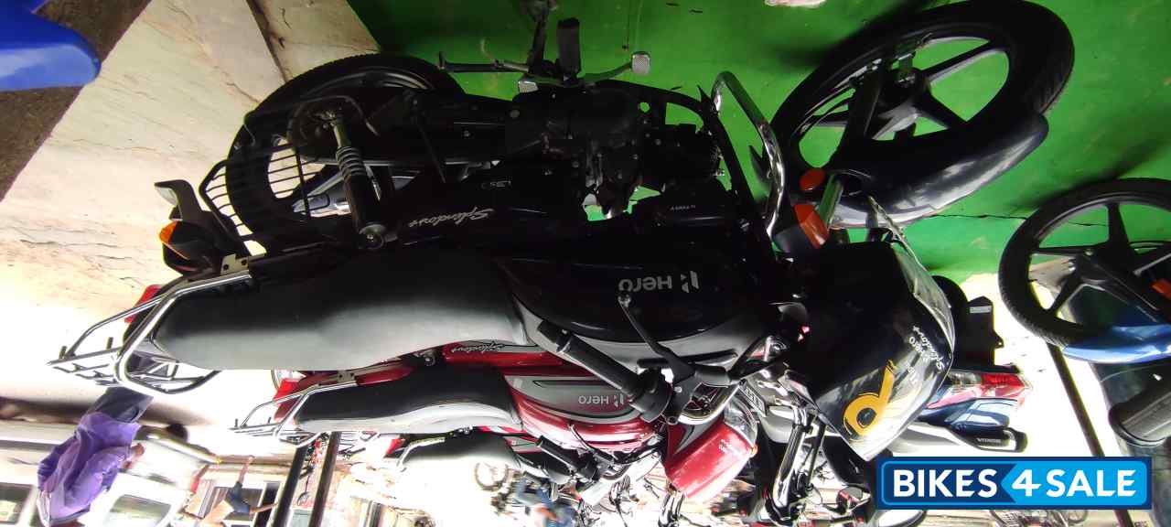 Hero Splendor Plus Black and Accent