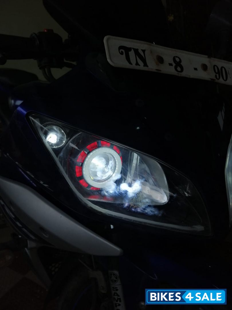 Bule Yamaha YZF R15 V2