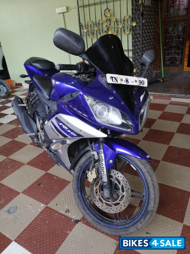 Bule Yamaha YZF R15 V2