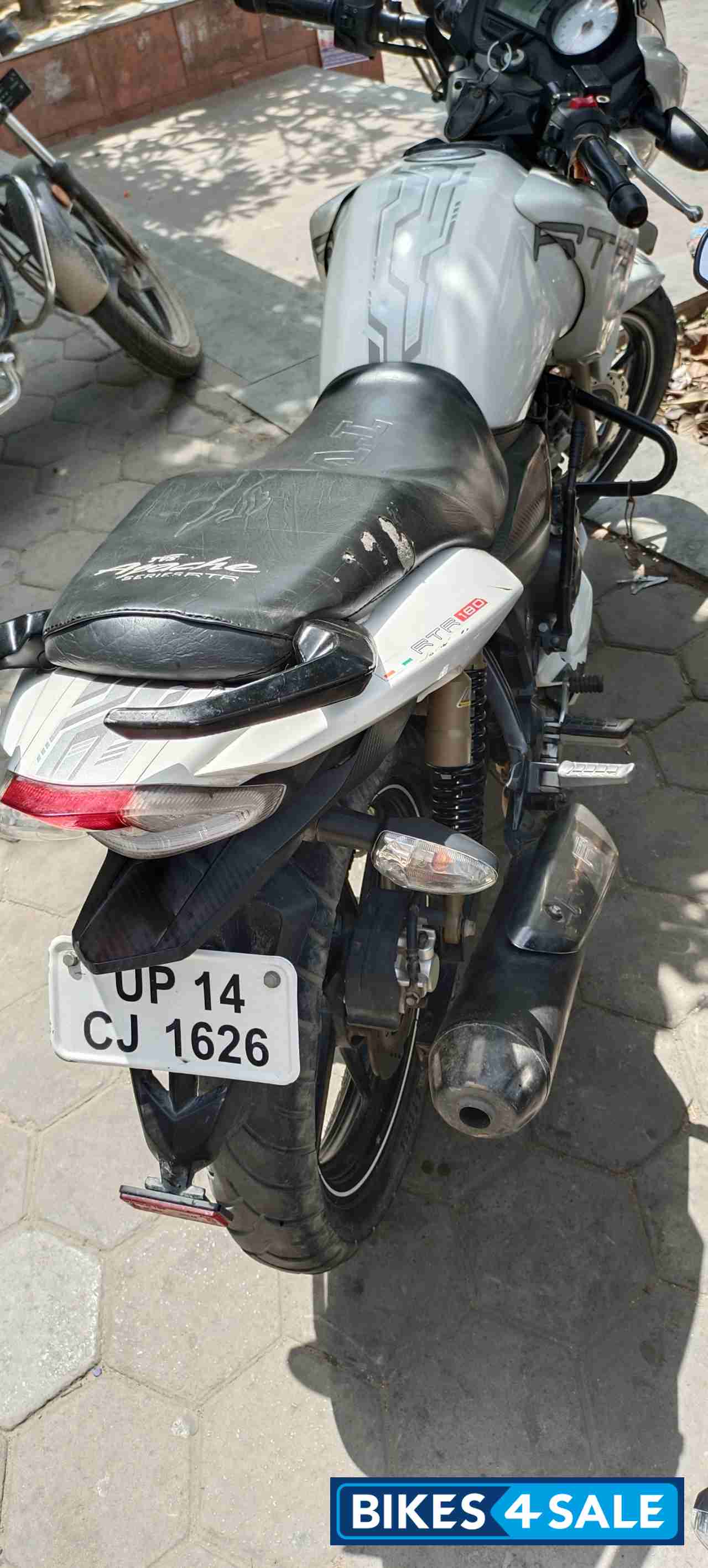TVS Apache RTR 180