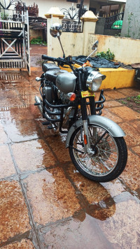 Gun Metal Grey Royal Enfield Classic 350 Dual Channel BS6
