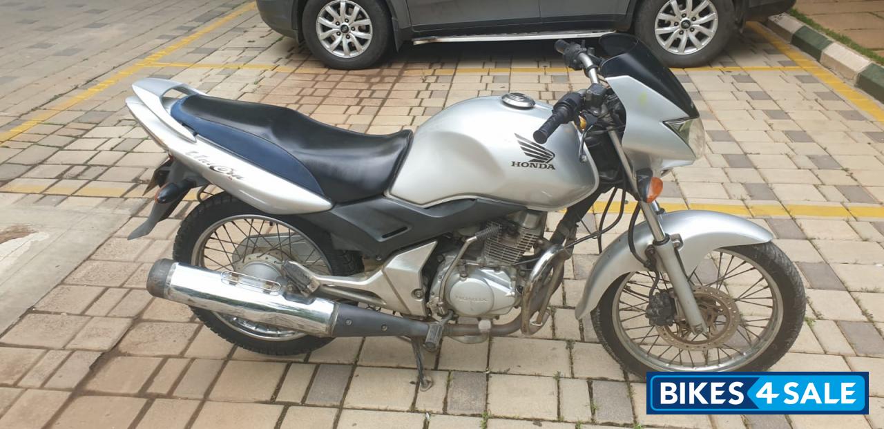 Honda Unicorn