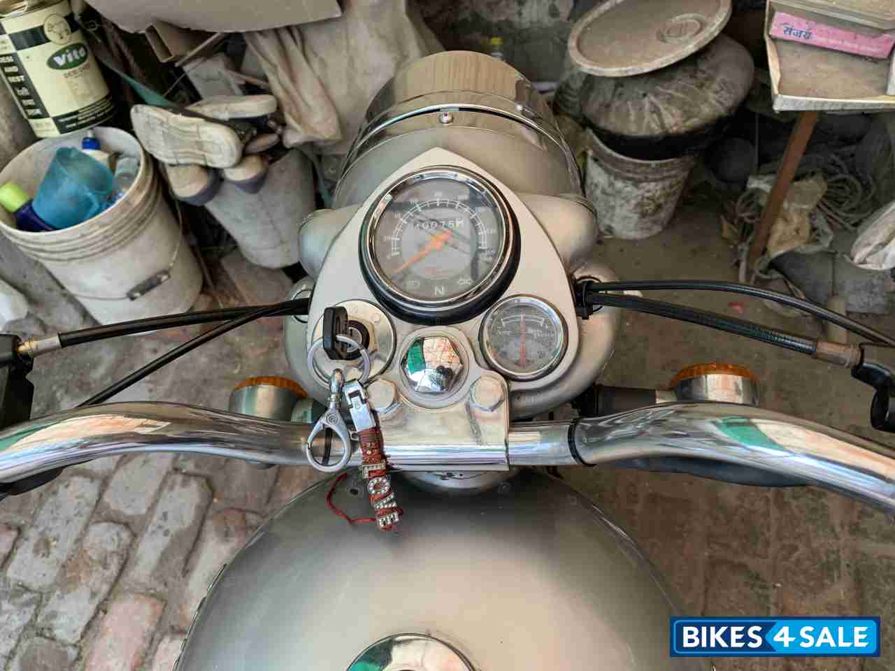 Silver Royal Enfield Classic 350