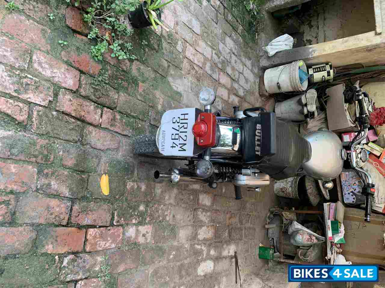 Silver Royal Enfield Classic 350