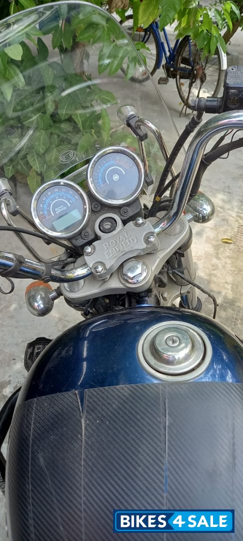 Blue Royal Enfield Thunderbird 350