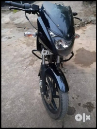 Black Bajaj Pulsar 150 DTSi