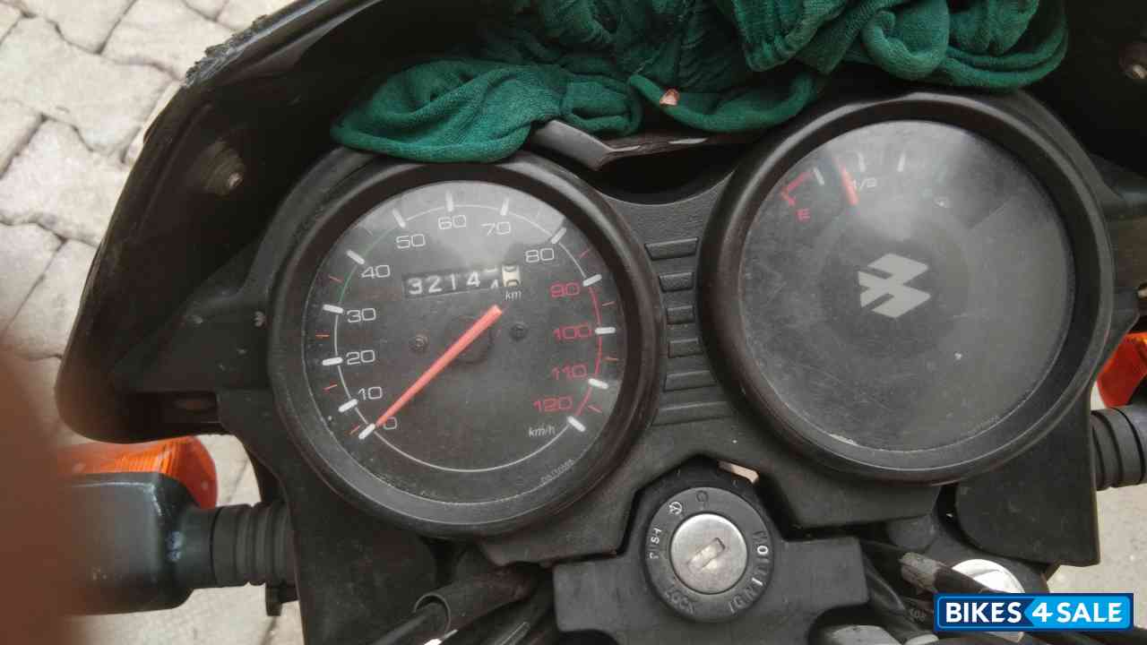 Ebony Blk Blue Dkl Bajaj CT 100