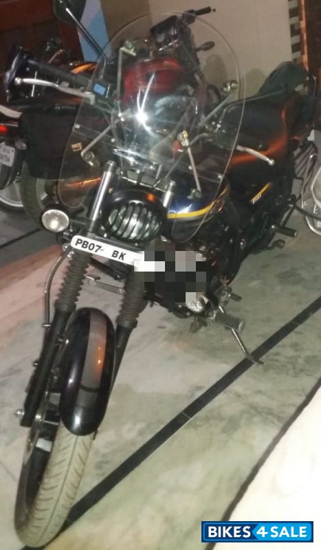 Bajaj Avenger Street 150
