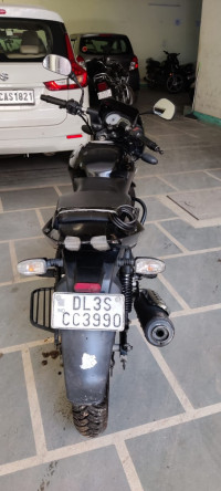 Black Bajaj Pulsar 150