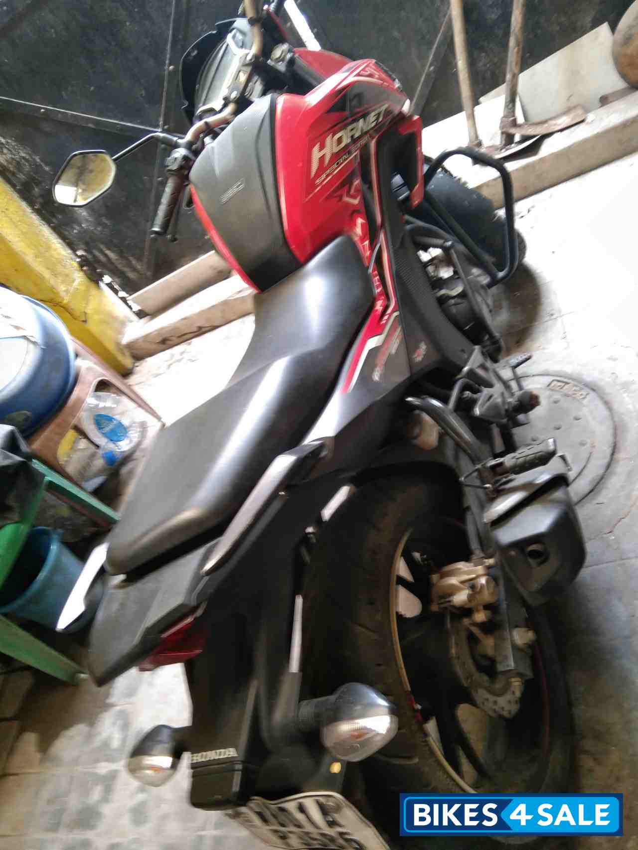 Honda CB Hornet 160R