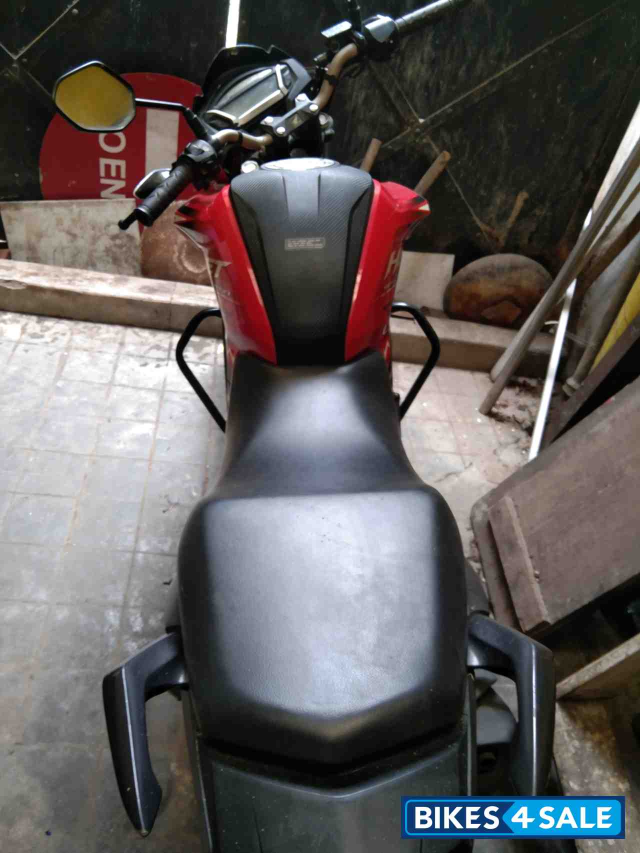 Honda CB Hornet 160R